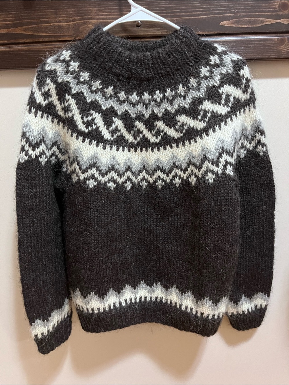 Nordic Store Fair Isle Hand Knit Wool Knit Traditional Crewneck Pullover Sweater
